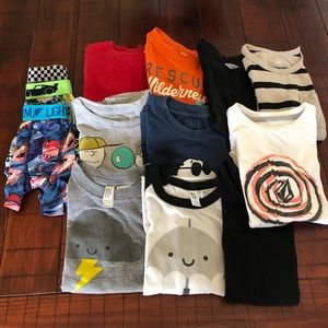 🎄10 pieces of boy size 6 and 3 underwear size 4